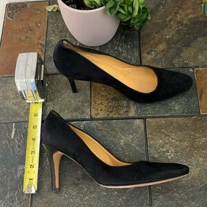 MaxMara Black Suede Pointed-Toe Mid Heels